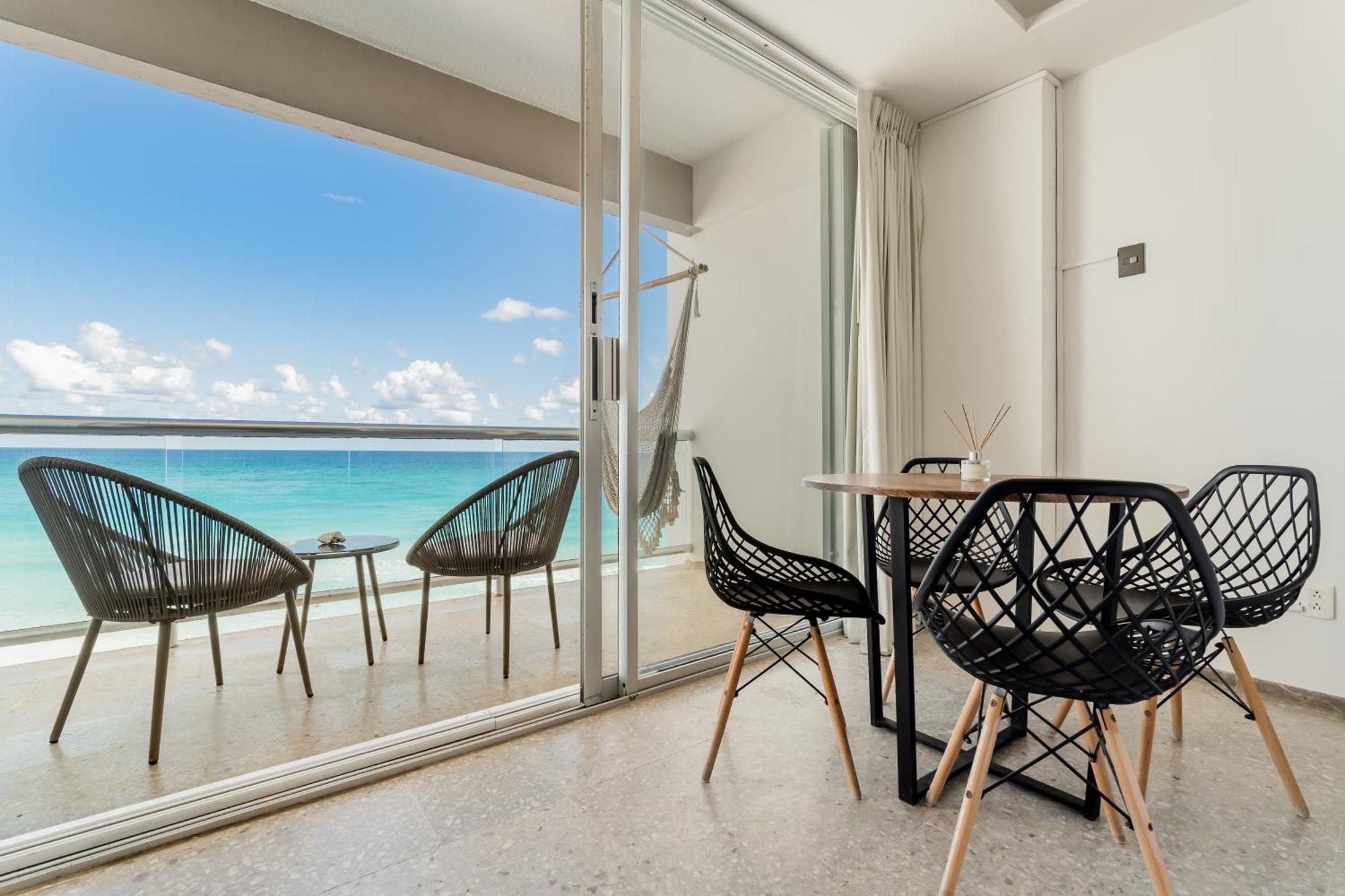 *Turquoise Escape- Beachfront Studio By Casa Paraiso* Cancún Kültér fotó