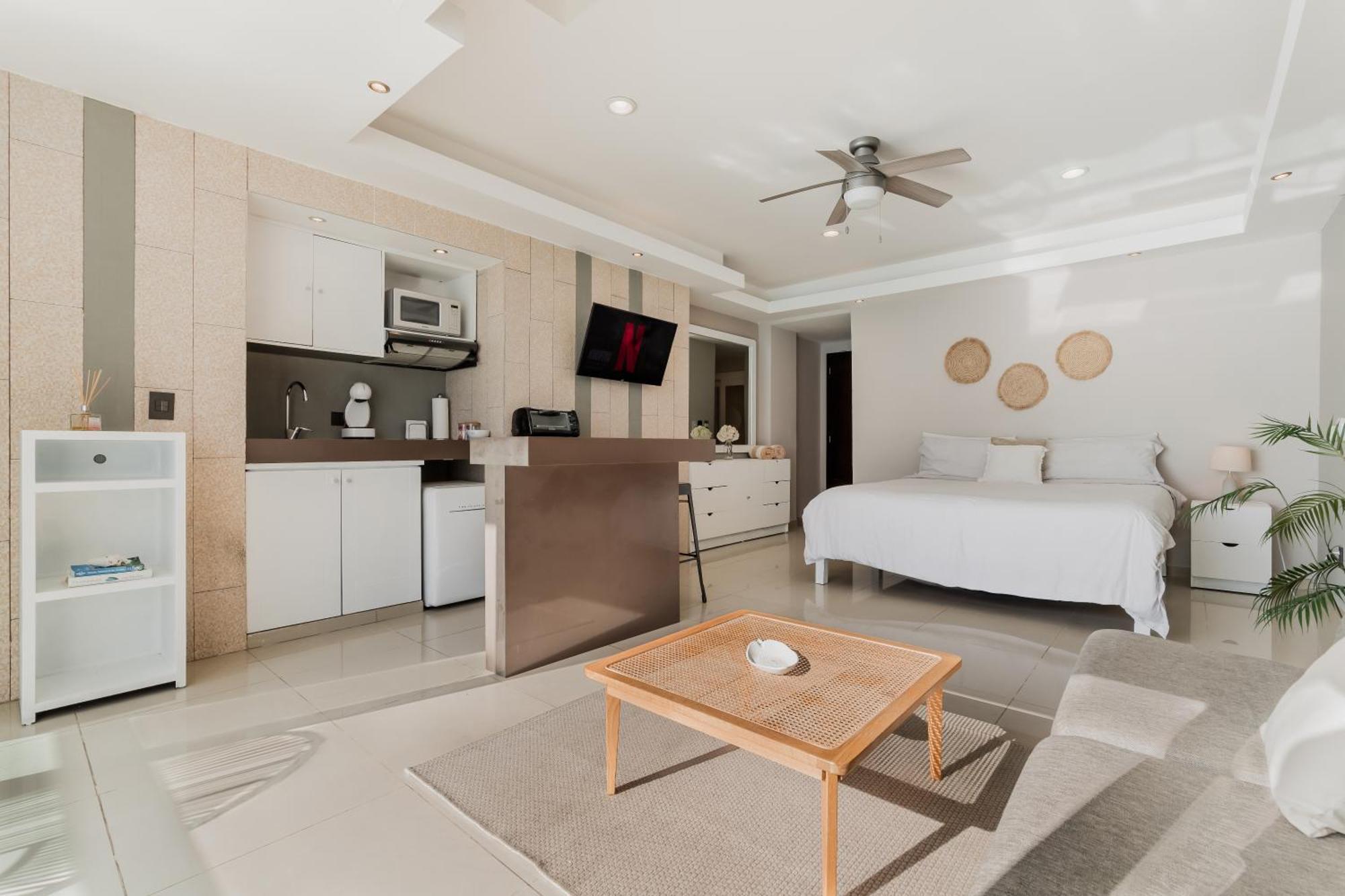 *Turquoise Escape- Beachfront Studio By Casa Paraiso* Cancún Kültér fotó